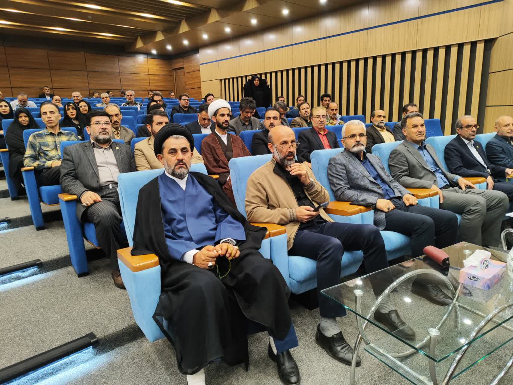 فعالیت ۵۵۰ نفر از خانواده ایثارگران در صنعت آب و برق قزوین
