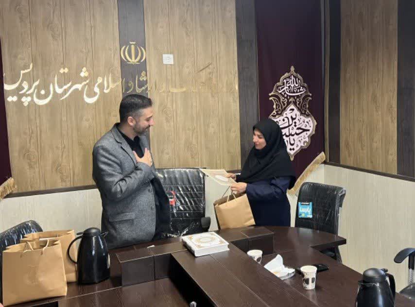تقدیر از خبرنگاران جنگ رمضان در پردیس تقدیر از خبرنگاران جنگ رمضان در پردیس