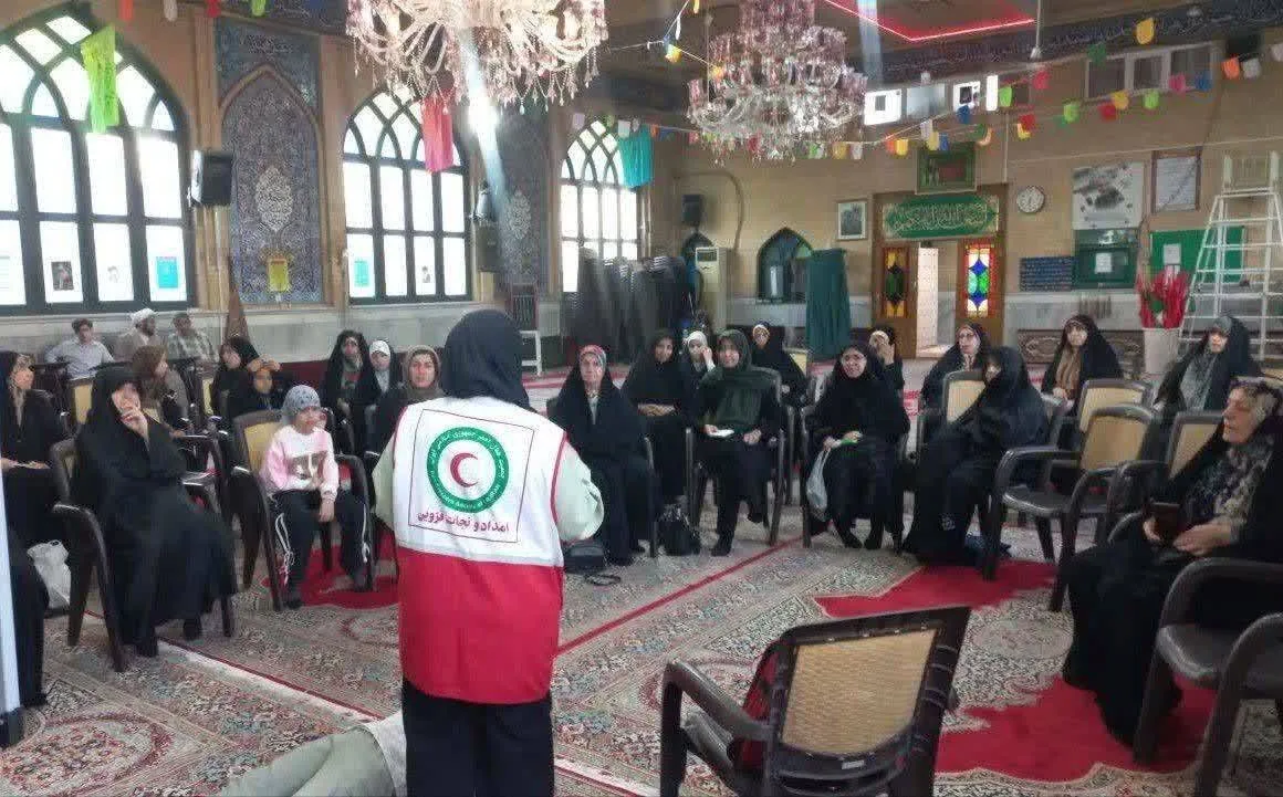برگزاری ۳۰۰ دوره آموزش همگانی در شهریورماه در هلال احمر قزوین