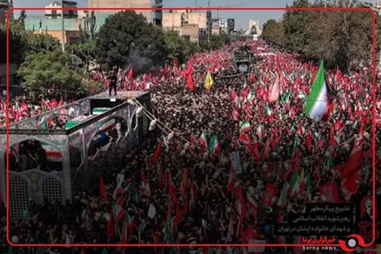 نمایی متفاوت از تشییع باشکوه پیکر «آقای شهید ایران» در حلقه قلوب خیل عظیم مردم عزادار قم
