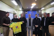 استاندار خوزستان: حمایت از تیم‌های ورزشی استان را یک رسالت می‌دانیم / صنعت نفت تیمی مردمی و جنگنده است