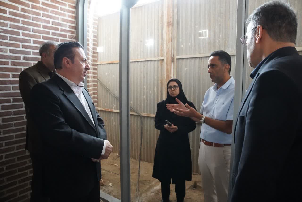 استاندار قزوین از بنای تاریخی گراند هتل بازدید کرد