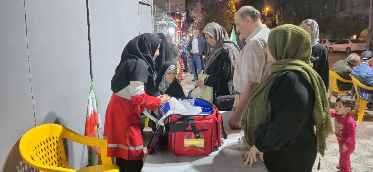 خدمترسانی جهادگران سپاه ناحیه امام حسن(ع) قزوین؛ از کمک های مؤمنانه تا آموزشهای سلامت و مهارت آموزی خدمترسانی جهادگران سپاه ناحیه امام حسن(ع) قزوین؛ از کمک های مؤمنانه تا آموزشهای سلامت و مهارت آموزی