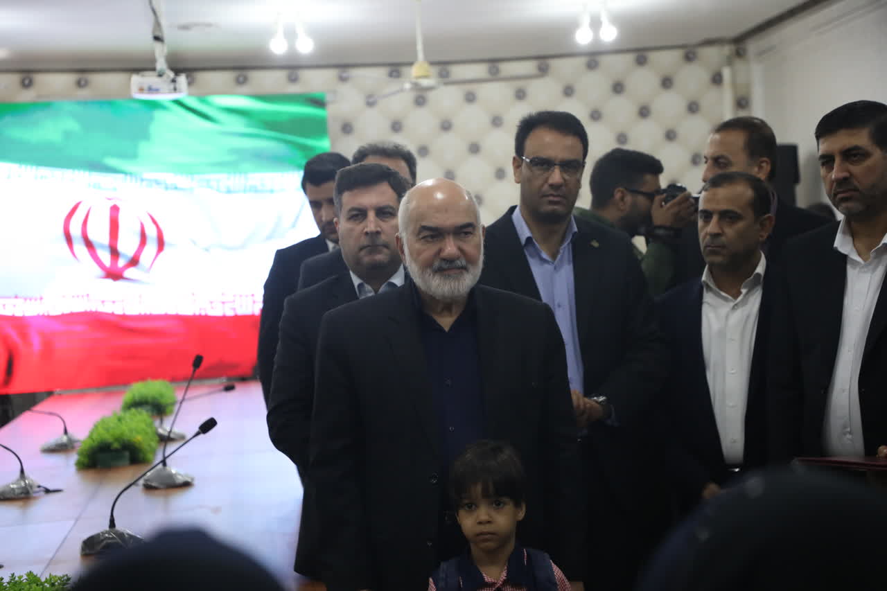 استاندار: احداث ۶۲۷ مدرسه در قالب نهضت توسعه عدالت آموزشی در خوزستان / سرانه فضای آموزشی خوزستان باید به میانگین کشوری برسد