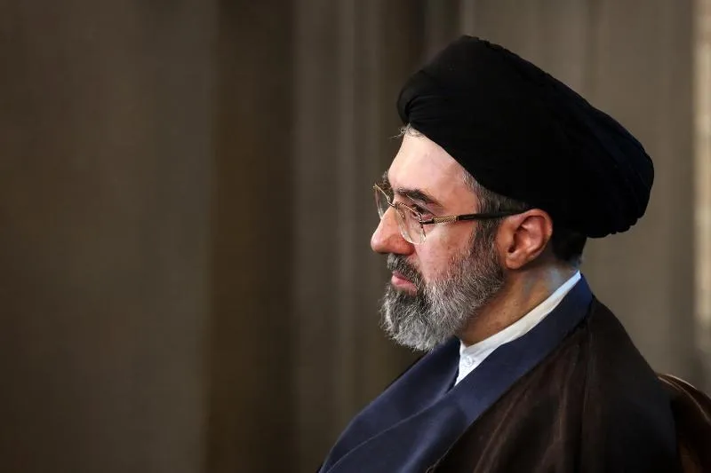 دستخط رهبر معظم انقلاب آیت الله سید مجتبی خامنه‌ای خطاب به سردار سید مجید موسوی
