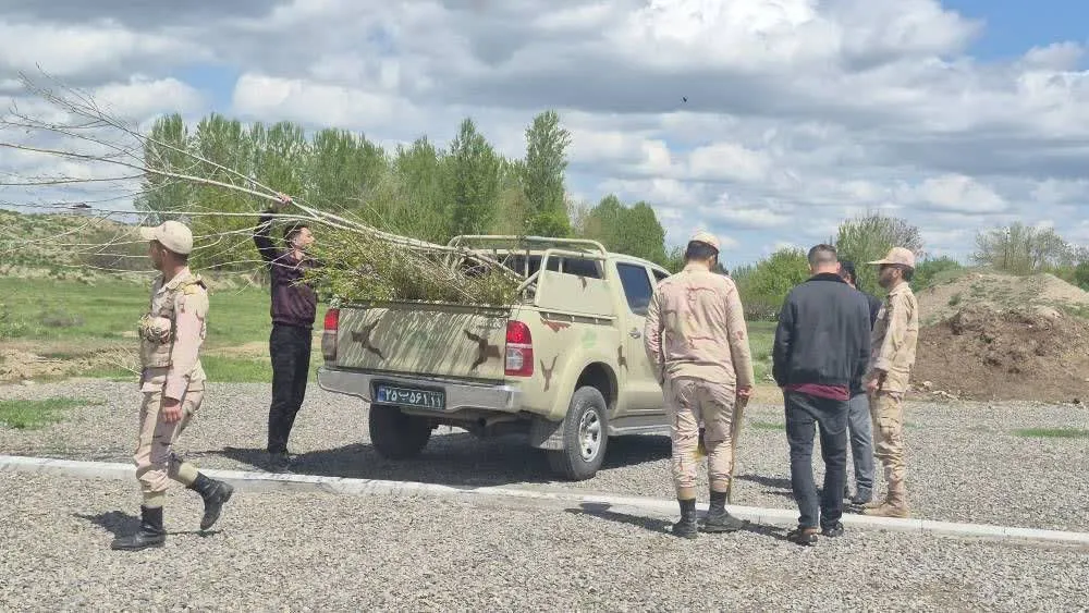 رفع تصرف‌های غیرقانونی در حریم قلعه تاریخی اولتان استان اردبیل ادامه دارد