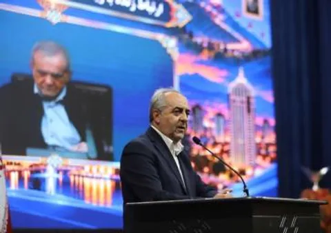 استاندار آذربایجان شرقی در شورای برنامه ریزی استان با ارتباط تصویری رییس جمهور:
تکمیل پروژه ‌های راهبردی آذربایجان شرقی نیازمند حمایت ملی است/از انتقال آب ارس تا توسعه کریدورهای ریلی؛ اولویت‌ های آذربایجان شرقی