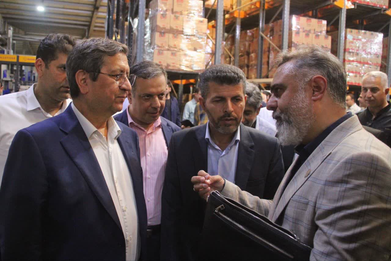 رییس کل بانک مرکزی: ارز کافی برای پاسخگویی به نیاز بازار داریم / اجازه نمی‌دهیم تلاطم و نوسان بر بازار ارز حاکم شود