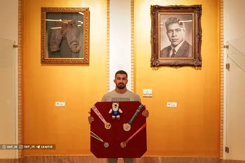 یزدانی هم به صف اهداکنندگان مدال هایش پیوست