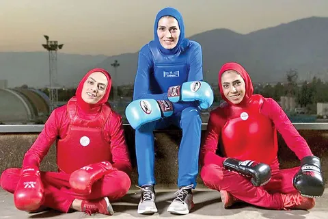 لگدمال شدن شان قهرمانی توسط خواهران غریب و عجیب/ کاش قبل از دعوا یک نفس عمیق می‌کشیدید!