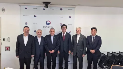 دیدار استاندار قزوین با وزیر فرهنگ کره جنوبی