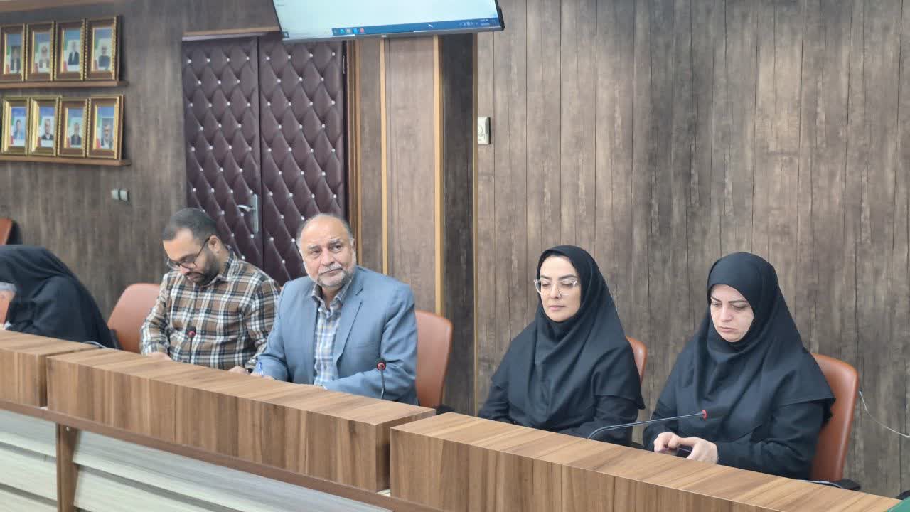 تحصیل حدود ۱۲ هزار دانشجو در دانشگاه بین‌المللی امام خمینی(ره) / پاسخگوی مطالبات و انتقادات دانشجویان هستیم