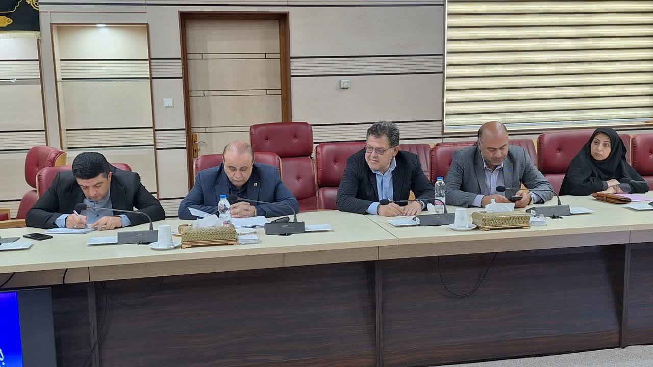 صادرات یک میلیارد دلاری در استان قزوین هدف گذاری شده است صادرات یک میلیارد دلاری در استان قزوین هدف گذاری شده است
