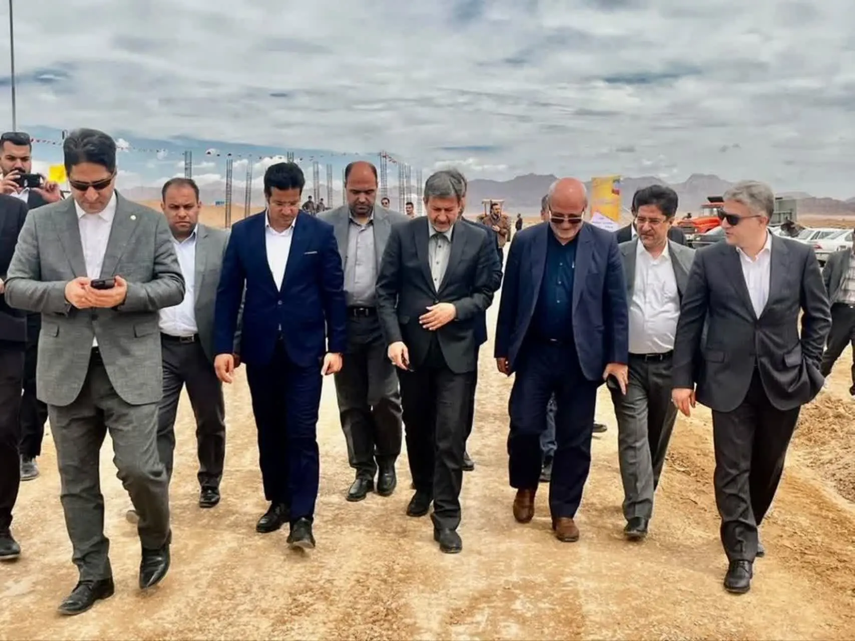 استاندار اصفهان برای رفع موانع سرمایه‌گذاری در برخوار ورود کرد
