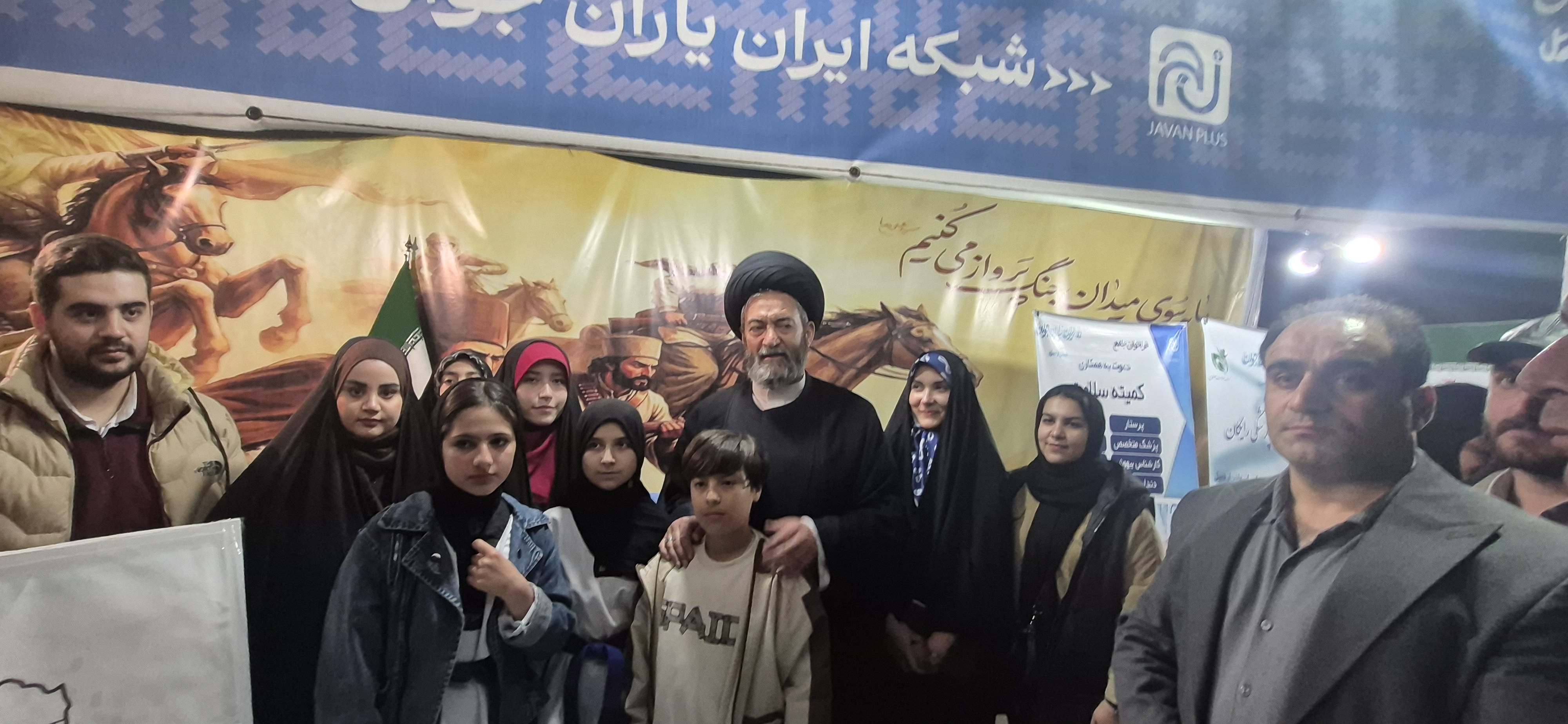 بازدید نماینده ولی فقیه از «پاتوق جوانان» اردبیل/ تجلی هویت ملی و خدمت مؤمنانه در موکب شبکه ایران یاران جوان استان اردبیل