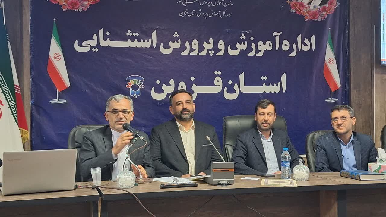 توانبخشی باید نقطه ثقل فعالیت مدارس استثنایی باشد/شناسایی ۴۷ هزار دانش‌آموز دیرآموز