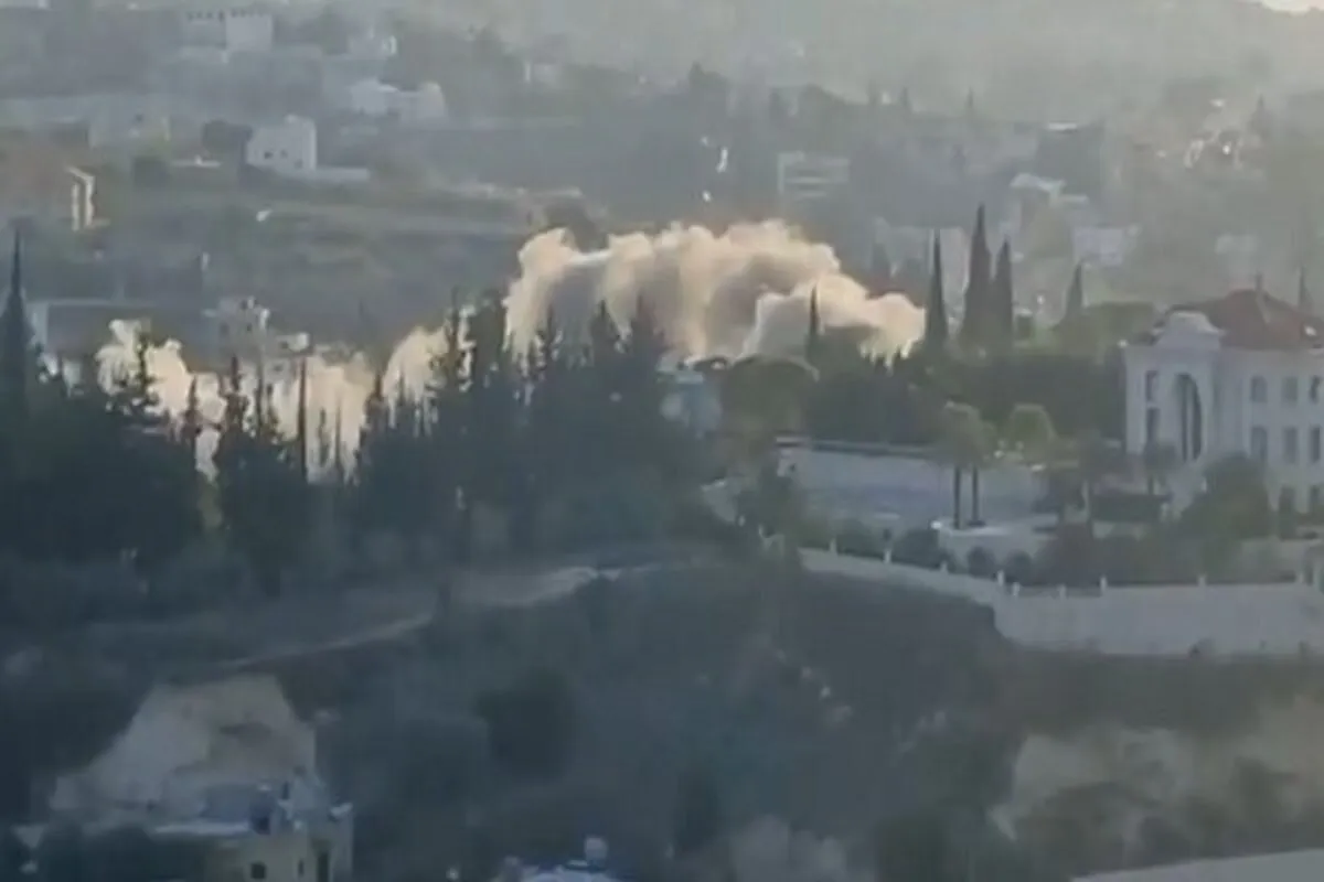 'Israel' launches heavy bombardment of south Lebanon Wed.