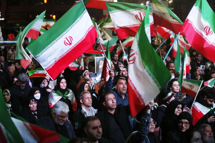 U.S. Intelligence: No Signs of Collapse in Iran&rsquo;s Power Structure