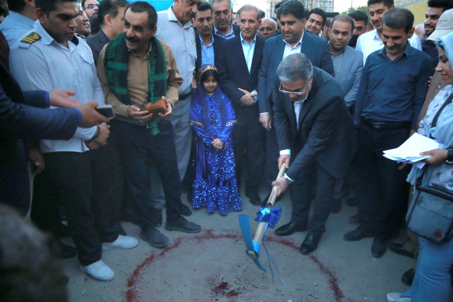 کلنگ اصلاح و نوسازی ۴۰ کیلومتر از شبکه آبرسانی رامهرمز به زمین زده شد