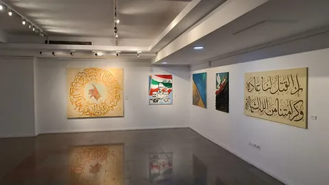 نمایشگاه «هنر در برابر جنگ» با یادی از شهید منصوره عالیخانی افتتاح شد 