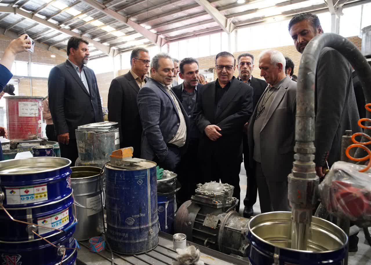 استاندار قزوین از چند واحد تولیدی در شهرک صنعتی کاسپین بازدید کرد استاندار قزوین از چند واحد تولیدی در شهرک صنعتی کاسپین بازدید کرد