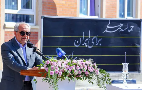استاندار آذربایجان شرقی: اگر می‌‌خواهیم ایران در آینده کشوری قدرتمندتر از امروز باشد، باید از مدرسه آغاز کنیم