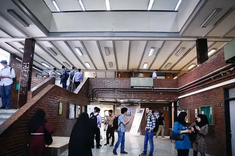 ماجرای انتشار گاز در کلاس‌های دانشگاه علوم تحقیقات چه بود؟/ دانشگاه تعطیل شد