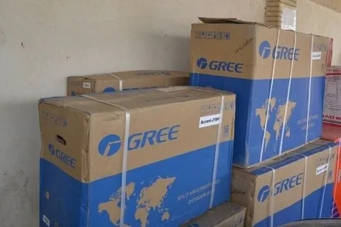 کشف محموله ۲۵ میلیارد تومانی کولر گازی قاچاق در غرب تهران/۱۶۱ دستگاه در انبار غیرمجاز توقیف شد