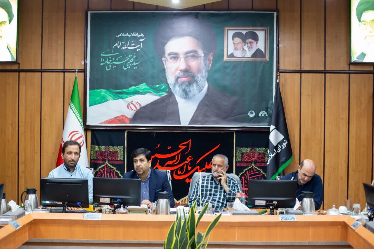 فرصت آزمون و خطای دیگری در شهرداری قزوین نداریم/ همه ظرفیتها باید پای کار بیاید فرصت آزمون و خطای دیگری در شهرداری قزوین نداریم/ همه ظرفیتها باید پای کار بیاید