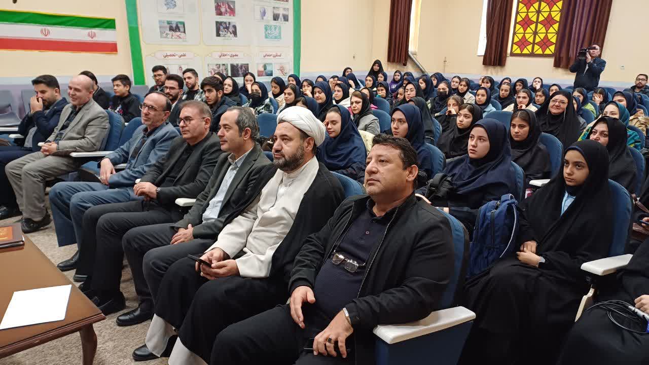 Writingطرح «قاضی در مدرسه» با مشارکت ۲۵ دانش‌آموز در اردبیل آغاز شد