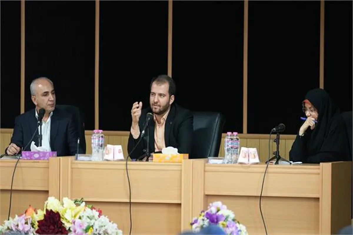 نقش بی‌بدیل مدیران زن در آینده اداره زیر ساخت ‌‌های ارتباطی کشور