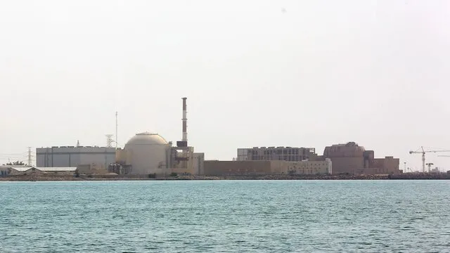 سومین تهاجم دشمن جنایتکار آمریکایی_صهیونیستی به ⁧نیروگاه اتمی بوشهر⁩