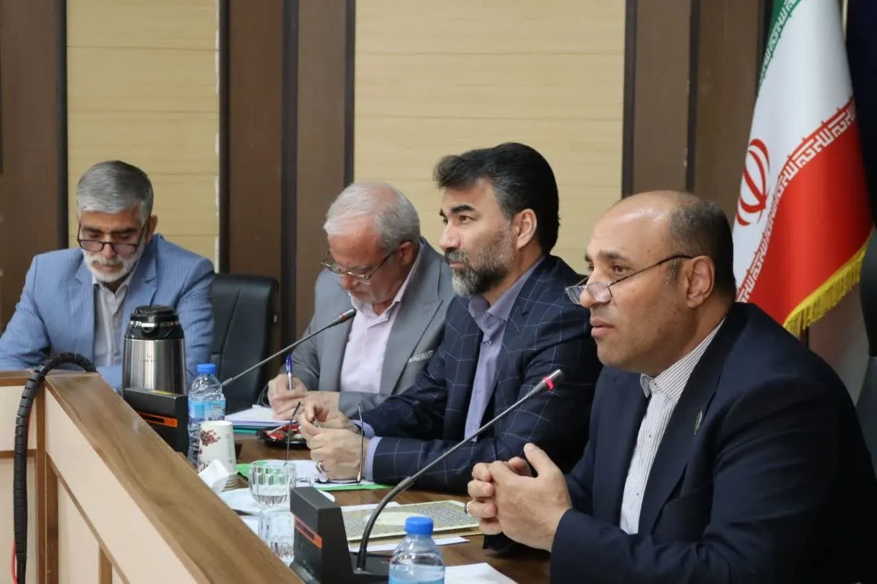 فرماندار ویژه ورامین: انتخابات تمام‌الکترونیک نیازمند آموزش همگانی است
