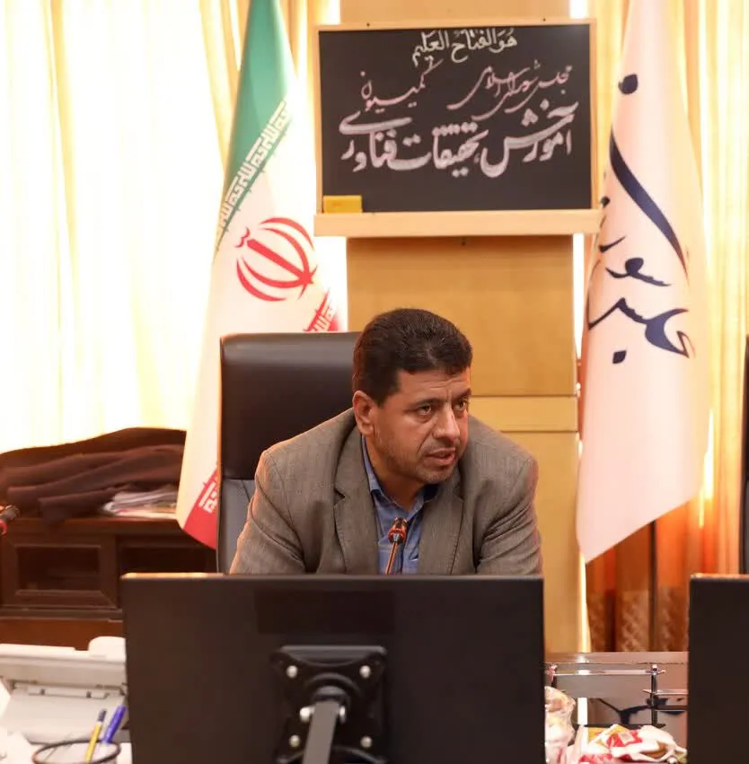 گلایه از برگزاری آزمون مدیران در سال جدید بدون تعیین تکلیف آزمون سال قبل/ انتقاد از الگوی مصرف در وزارت آموزش‌وپرورش و مصرف بی‌رویه کاغذ