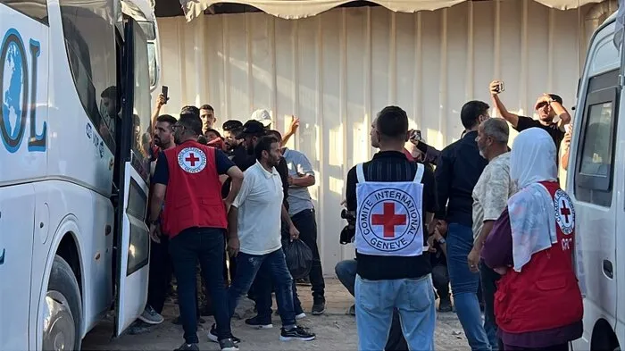 شهادت ۲ فلسطینی در حمله شهرک‌نشینان و نیروهای اسرائیلی به کرانه باختری
