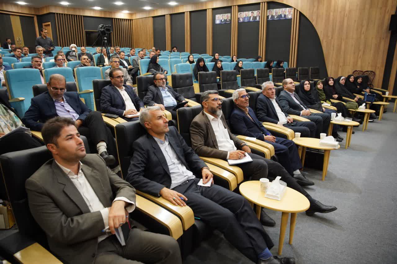 دوره های آموزشی آویژه مدیران دستگاههای اجرایی استان قزوین تداوم خواهد داشت دوره های آموزشی آویژه مدیران دستگاههای اجرایی استان قزوین تداوم خواهد داشت