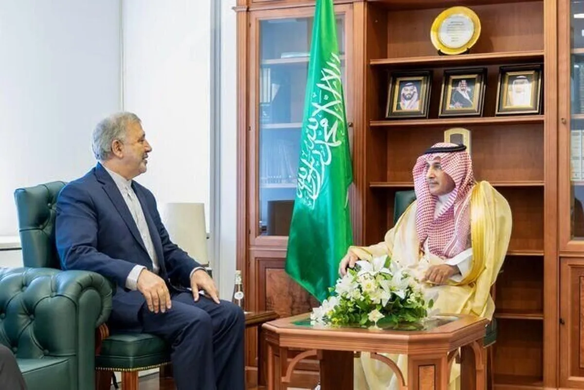 Iranian, Saudi officials consult on enhancing bilateral ties
