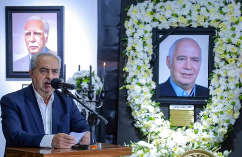 استاندار آذربایجان شرقی:  پزشکی بدون انسانیت از فلسفه وجودی خود فاصله می‌گیرد