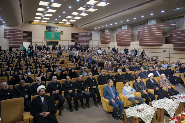  آیین تجلیل از مجید مجیدی در حرم مطهر رضوی 