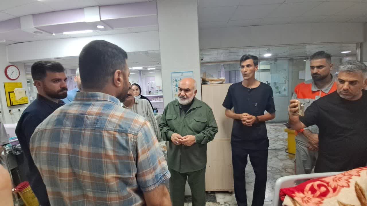 بازدید بامدادی استاندار خوزستان از بیمارستانهای بقایی پس از حمله موشکی آمریکا / موالی زاده: انتقال بیماران در کوتاهترین زمان انجام شد بازدید بامدادی استاندار خوزستان از بیمارستانهای بقایی پس از حمله موشکی آمریکا / موالی زاده: انتقال بیماران در کوتاهترین زمان انجام شد