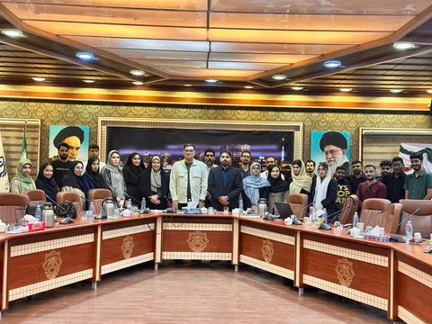 کارگاه «آشنایی با دیپلماسی عمومی و تعامل بین‌المللی جوانان» در بندرعباس برگزار شد