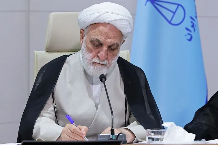اژه‌ای: آمادگی داریم از جامعه پرستاری پشتیبانی حقوقی و قضایی کنیم