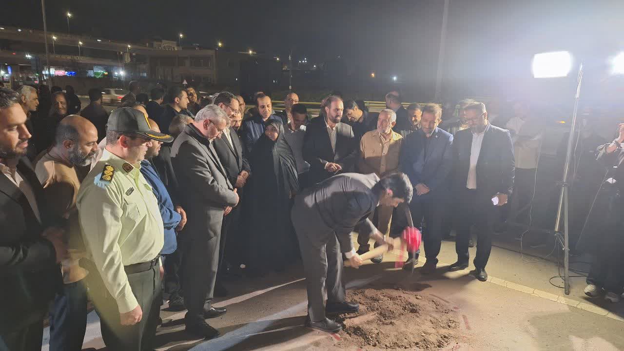 ساخت چپگرد غیر هم سطح میدان قدس شهر قزوین آغاز شد ساخت چپگرد غیر هم سطح میدان قدس شهر قزوین آغاز شد