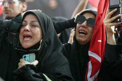 تشییع پیکر رهبر شهید انقلاب در قم -۳
