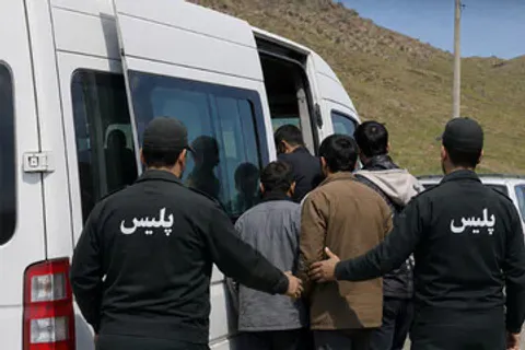 توقیف کوییک حامل ۷ تبعه غیر مجاز و کامیون پلاک مخدوش در هرمزگان