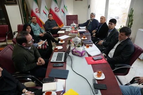 ریل‌گذاری مسیر توسعه فعالیت بدنی ایرانیان در جلسه مدیر دفتر همگانی وزارت ورزش با رئیس فدراسیون ورزش‌های همگانی